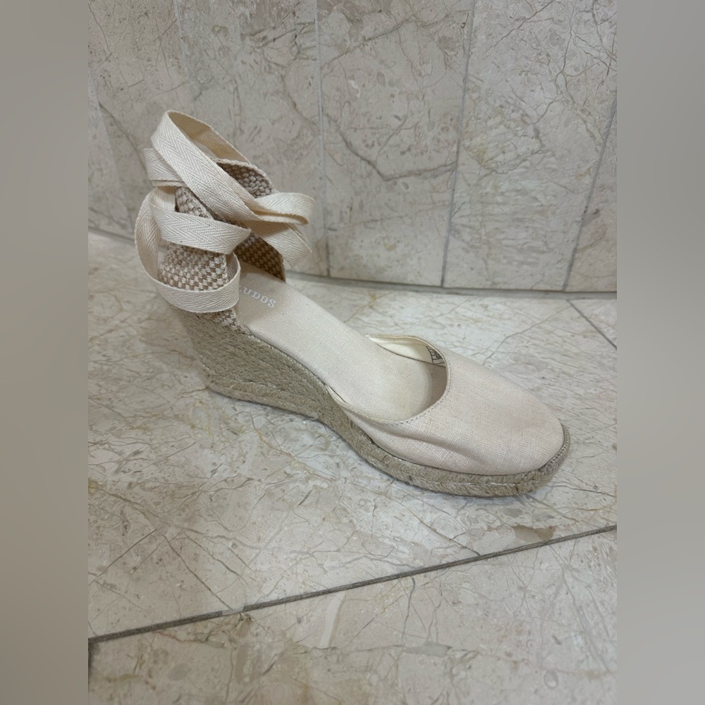 New, only worn inside once, SOLUDOS tie wedges. Size 8.5. Perfect condition.